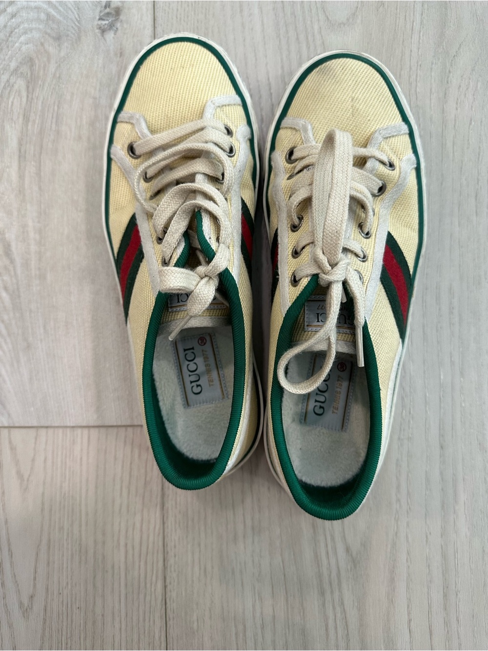 Gucci Cream Canvas Low-Top Sneakers with Green & Red Stripes - Picture 9 of 9